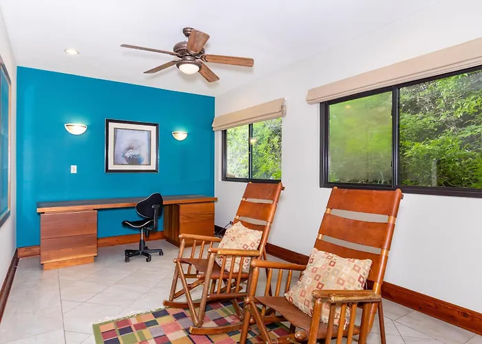 Casa Antonelli 4br Infinity Pool Pet Friendly * Playa Hermosa (Guanacaste)