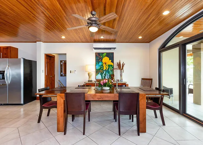 Casa Antonelli 4br Infinity Pool Pet Friendly Сasa de vacaciones Playa Hermosa (Guanacaste)