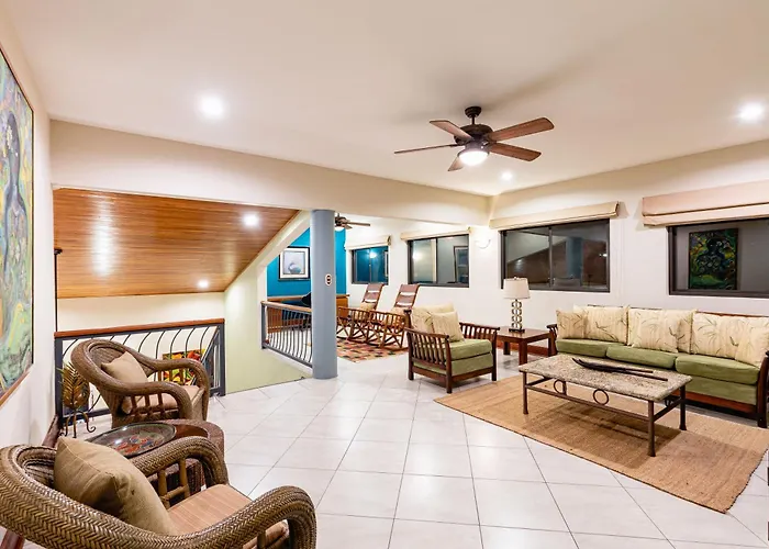 Сasa de vacaciones Casa Antonelli 4br Infinity Pool Pet Friendly *