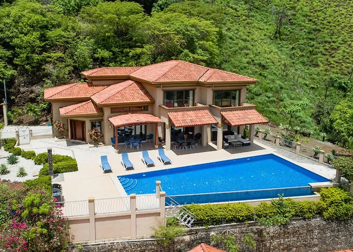 Casa Antonelli 4br Infinity Pool Pet Friendly