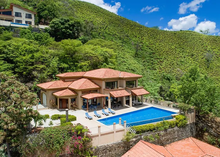 Сasa de vacaciones Casa Antonelli 4br Infinity Pool Pet Friendly